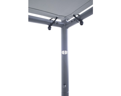 Vue détaillée d''un pavillon avec cadre et cordes de serrage