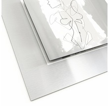 Tableau métallique avec dessin au trait abstrait du corps