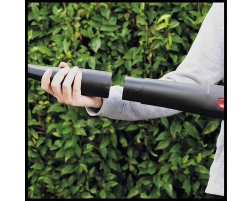 Zusammenbau eines Laubbläsers mit Steckverbindung