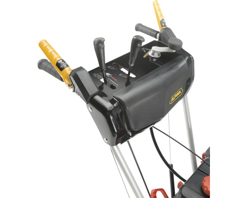 Bedienelemente einer Schneefräse