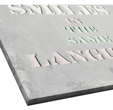 "Dekoschild mit dem Spruch ""Smiles in the same language"""