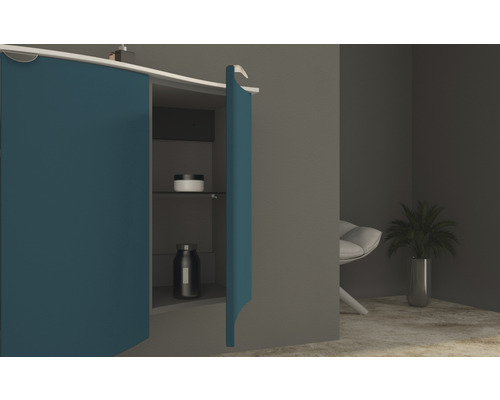 Meuble de salle de bain avec étagère ouverte et décoration