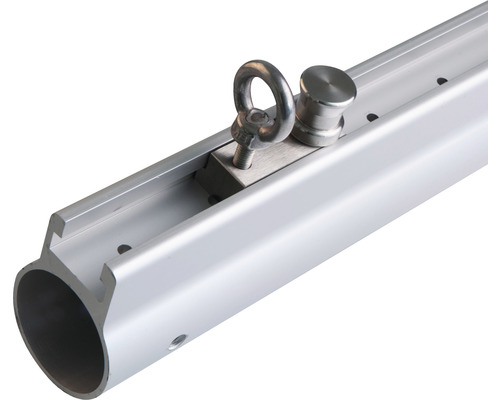 Profilé en aluminium avec œillet de fixation