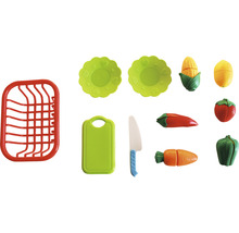 Accessoires de cuisine de jeu avec égouttoir, assiettes, planche à découper, couteau et aliments