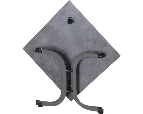 Unterseite eines Klapptisches mit Metallbeinen