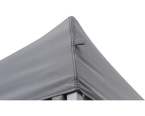 Detailansicht eines grauen Pavillon-Dachs
