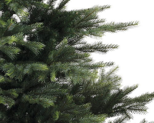 Nahaufnahme eines künstlichen Weihnachtsbaums mit grünen Nadeln