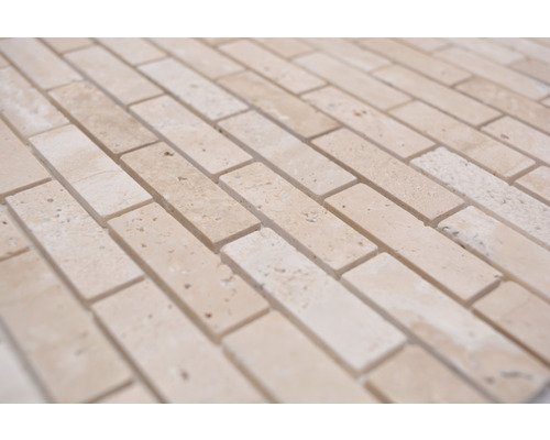 Rechteckige Mosaikfliesen aus Naturstein