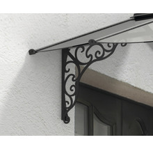 Vordach mit dekorativen Konsolen über einer Tür