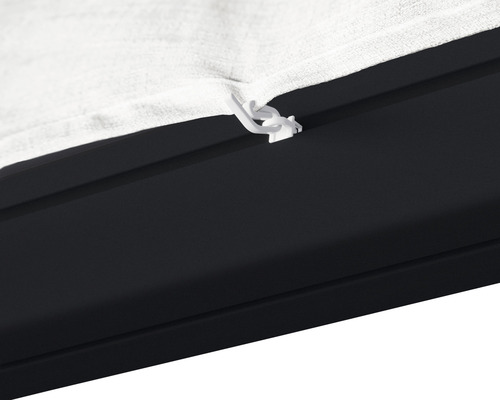 Detailaufnahme eines Pavillons mit Stoffdach und Befestigungsclip