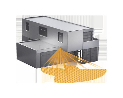 Haus mit Bewegungsmelder und Beleuchtung