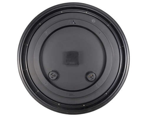 Rückansicht einer runden Wanduhr mit Batteriebetrieb