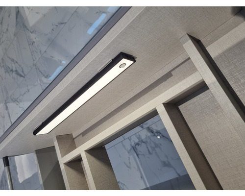 Detailansicht einer Innenraumbeleuchtung mit LED Leuchte