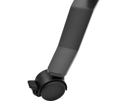 Nahaufnahme von einem Bürostuhlbein mit Rolle