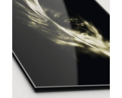 Nahaufnahme einer Acrylglasplatte mit abstraktem Motiv