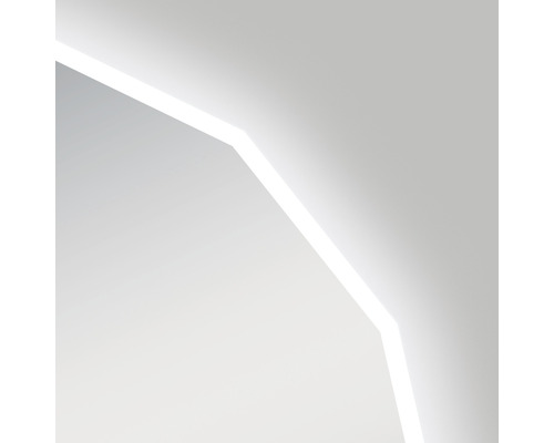 Indirekte LED-Beleuchtung an der Zimmerdecke