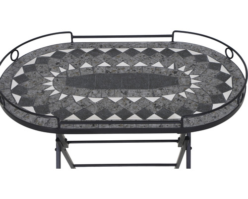 Ovaler Mosaiktisch mit Metallgestell