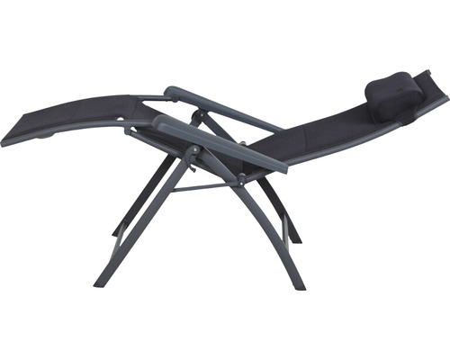 Verstellbarer Relaxsessel mit Kopfkissen für den Garten.