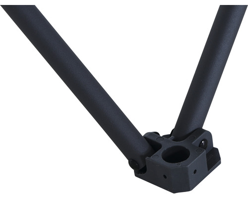 Detailaufnahme einer Eckverbindung mit Rohren