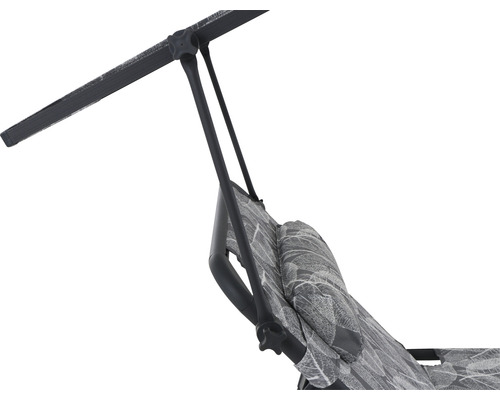 Detailansicht einer Gartenschaukel mit Blätter Muster