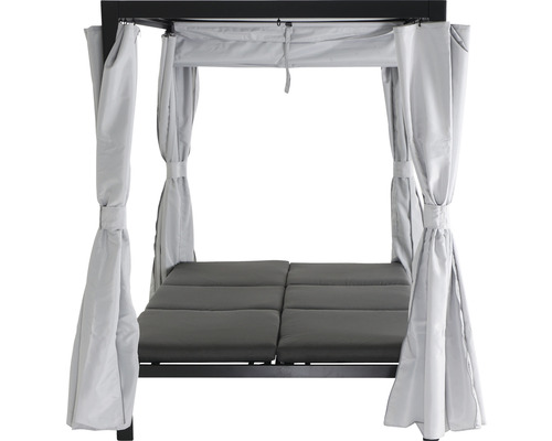 Freistehende Tagesliege mit Vorhängen und Liegefläche