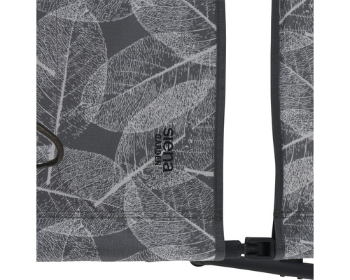 Detailansicht eines Gartenmöbels mit Blattmuster und Siena Garden Logo