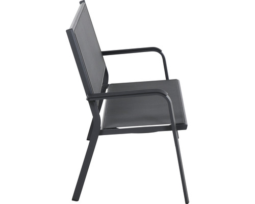 Gartenstuhl mit Armlehnen, Seitenansicht.