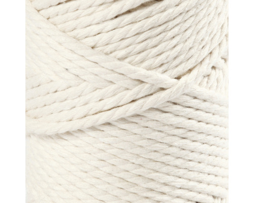 Gros plan de fil de coton enroulé