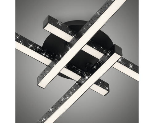 Moderne Deckenleuchte mit kreuzförmigen LED-Leuchten