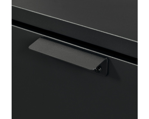 Detailansicht eines Schubladengriffs