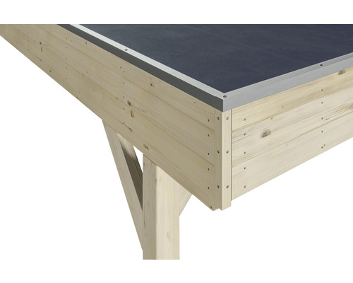 Vue détaillée d''une tonnelle de jardin en bois avec toit bitumé et couverture métallique.