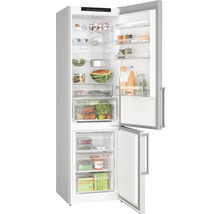 Geöffneter Kühlschrank mit Gefrierfach und Lebensmitteln