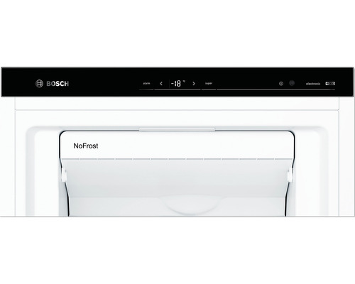 Vue détaillée de l''intérieur d''un réfrigérateur Bosch avec fonction NoFrost