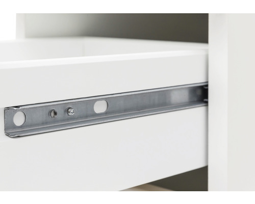 Detailaufnahme eines weißen Schubladenelements mit Metallschienen