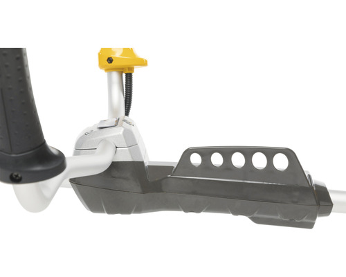 Vue détaillée d''un coupe-bordures avec poignée