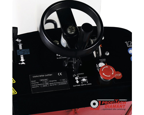 Betonfräse Bedienelemente mit Tiefeneinstellung, Not-Aus Knopf und ProfiTech Diamant Logo