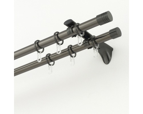 Doppelgardinenstange mit Ringen und Gardinenhaken zur Befestigung von Gardinen
