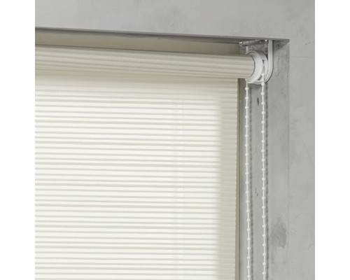 Store enrouleur avec chaînette sur la fenêtre