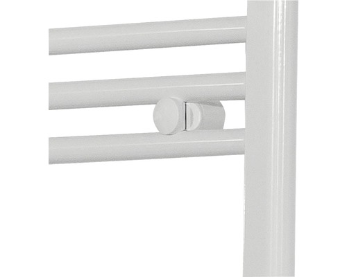 Vue détaillée d''un radiateur avec vanne thermostatique