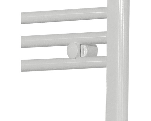 Vue détaillée d''un thermostat de radiateur sur un radiateur
