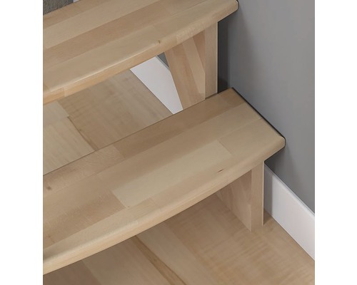 Gros plan d''un escalier en bois