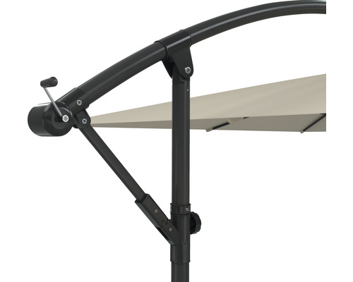 Detailansicht eines Sonnenschirms mit Kurbelmechanismus und stabilem Gestell