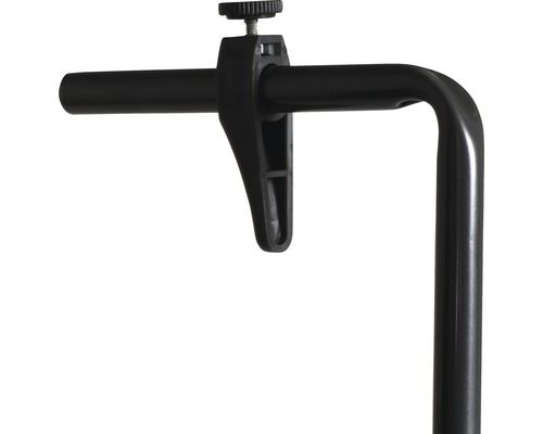 Detailaufnahme einer Klemmhalterung mit Schraube zur Befestigung an einer Stange