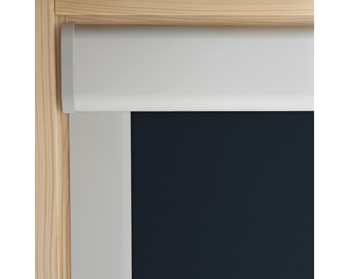 Rollo mit Abdeckung und seitlichen Führungsschienen