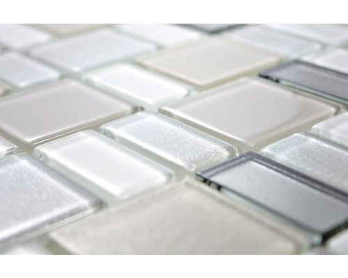 Gros plan de carreaux de mosaïque en verre