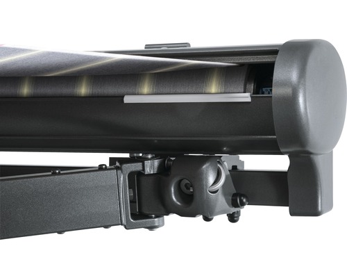 Detailansicht einer Gelenkarmmarkise mit Gelenkarm