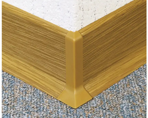 Sockelleiste aus Kunststoff mit Ecke