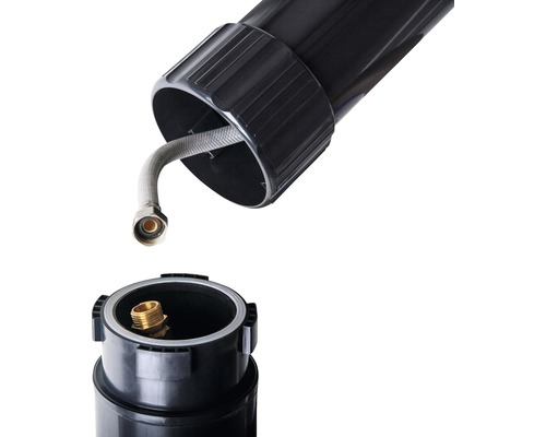 Gros plan d''un filtre à eau avec raccord de tuyau