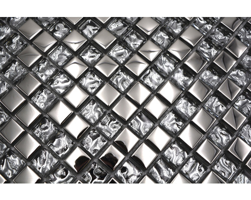 Mosaikfliesen aus Glas und Metall im quadratischen Format