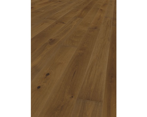 Pose de sol stratifié avec structure en bois